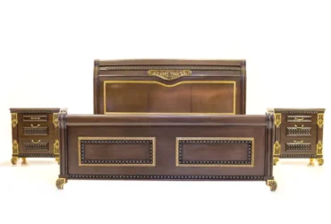 Royal Wood Bed – A Classic Blend of Elegance and Comfort