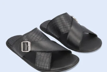 Introducing the BM4573 Black Men Slipper Stylish Comfort at an Affordable Price