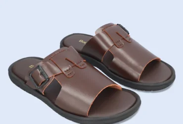 Men Casual Slippers Price and Specification