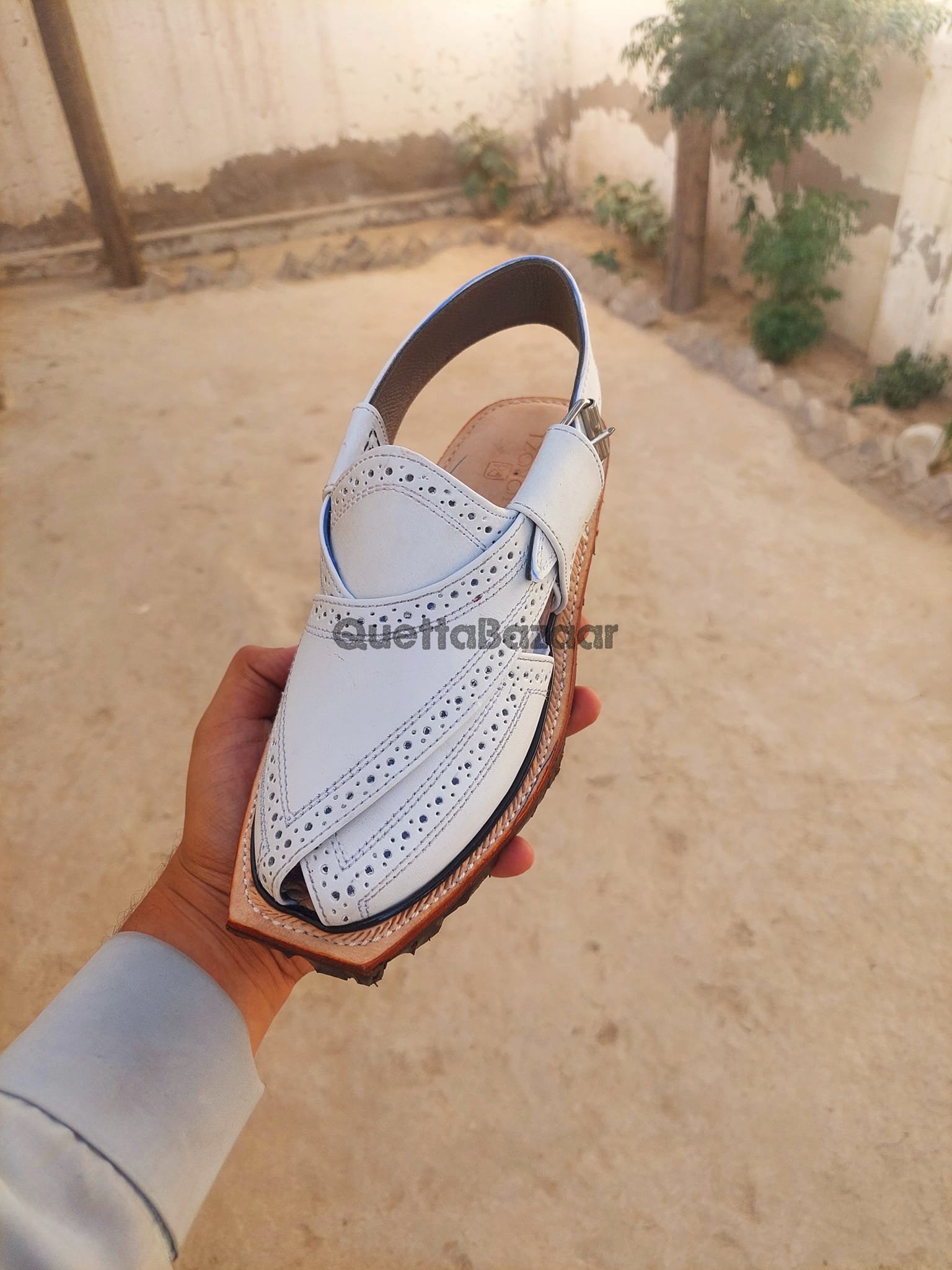 Brock Punch Norozi Chappal White Price, Specification, and Style