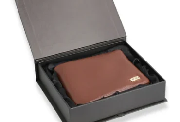 Conquest – Reddish Tan Wallet Price and Specification